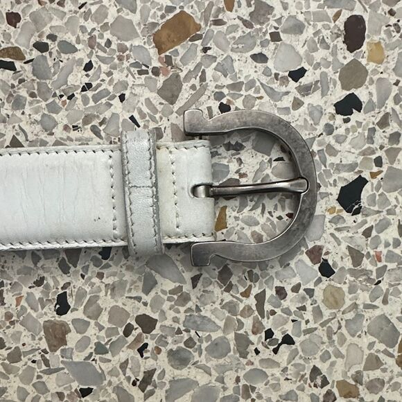 Salvatore Ferragamo made in Italy white silver belt 34 vintage